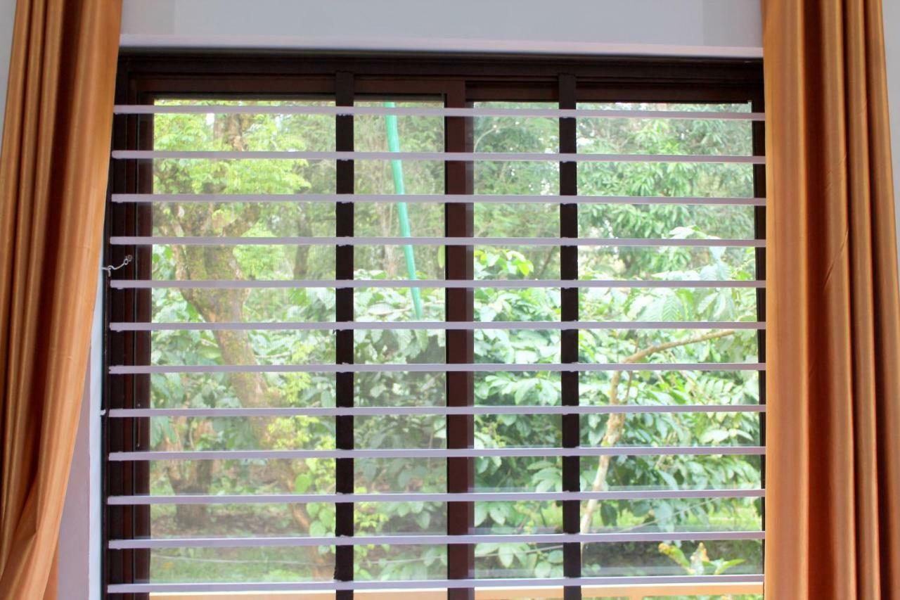 Woodside Homestay Wayanad Batheri Exterior photo