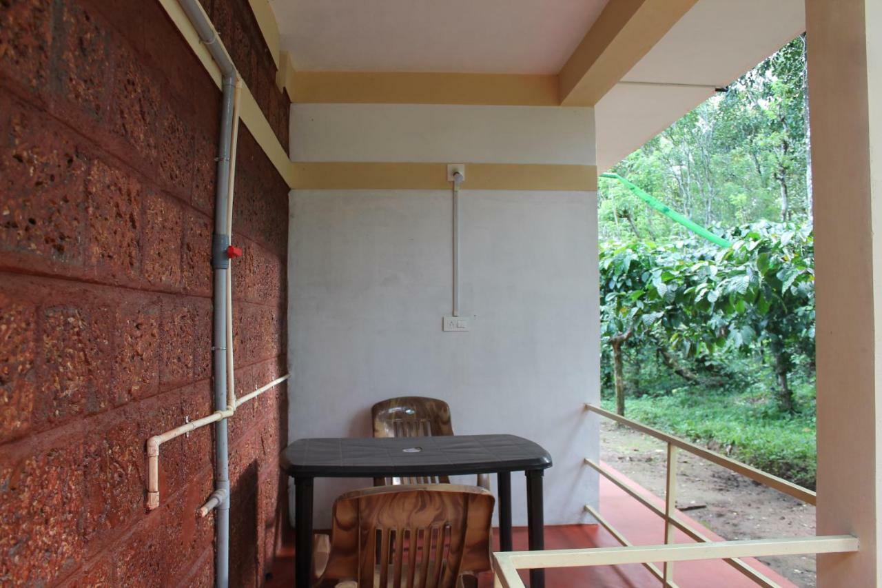 Woodside Homestay Wayanad Batheri Exterior photo